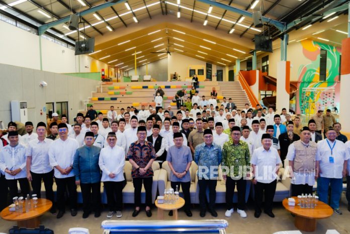 ketua-umum-dewan-masjid-indonesia-dmi-jusuf-kalla-di_260125133505-678.jpeg